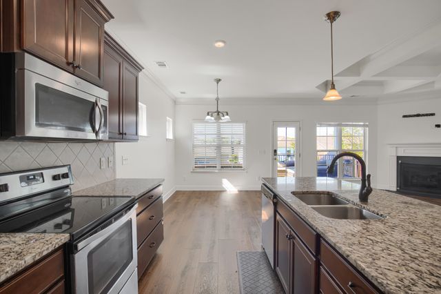 2126 Kirkwall Dr, Nolensville, TN 37135