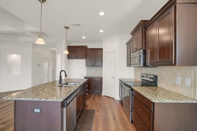 2126 Kirkwall Dr, Nolensville, TN 37135