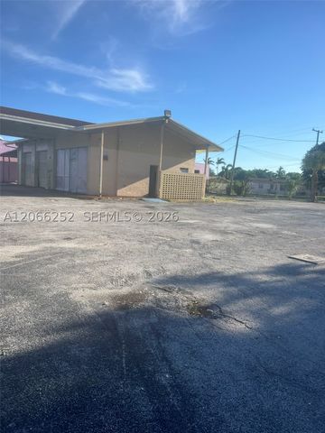 1391 NW 31 Ave, Lauderhill, FL 33311