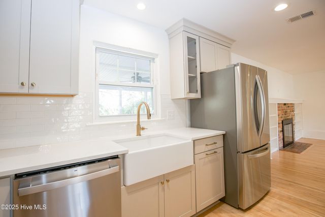 365 E New Jersey Avenue, Southern Pines, NC 28387