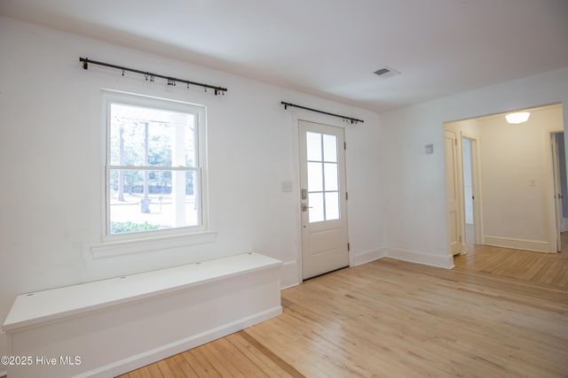 365 E New Jersey Avenue, Southern Pines, NC 28387