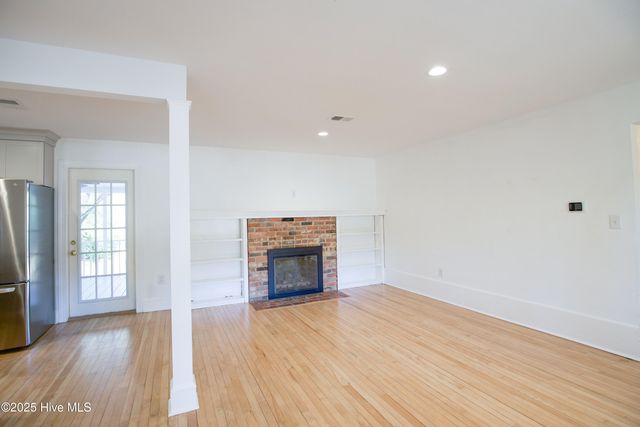 365 E New Jersey Avenue, Southern Pines, NC 28387