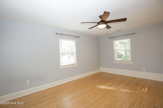 365 E New Jersey Avenue, Southern Pines, NC 28387