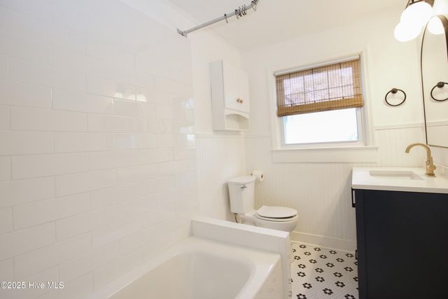 365 E New Jersey Avenue, Southern Pines, NC 28387