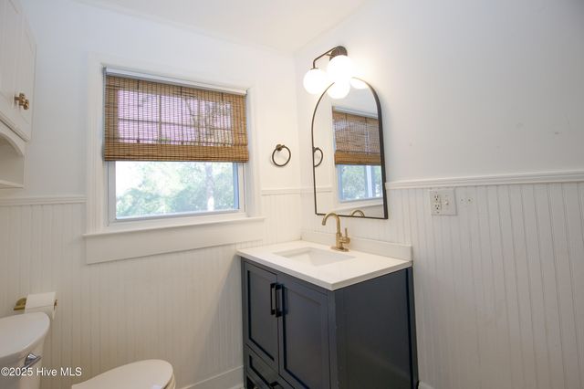 365 E New Jersey Avenue, Southern Pines, NC 28387