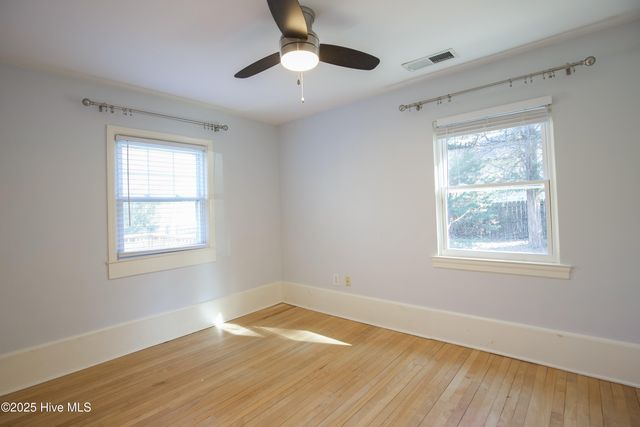 365 E New Jersey Avenue, Southern Pines, NC 28387