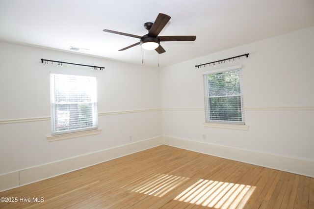 365 E New Jersey Avenue, Southern Pines, NC 28387