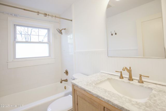 365 E New Jersey Avenue, Southern Pines, NC 28387