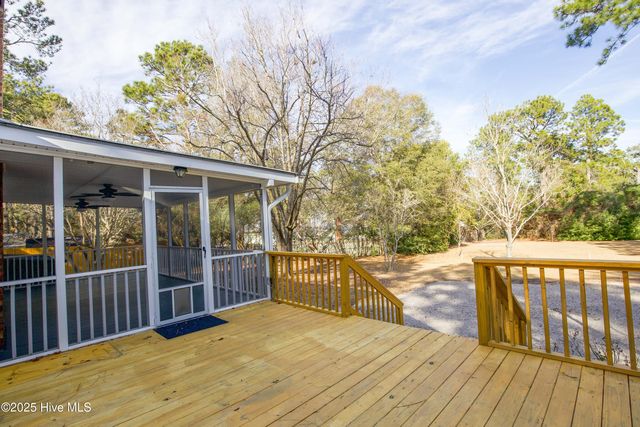 365 E New Jersey Avenue, Southern Pines, NC 28387