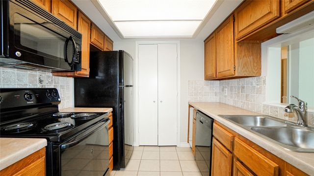 1220 Signal Ridge Place, Rockwall, TX 75032