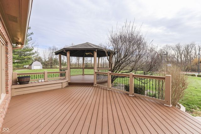 4261 W Stones Crossing Road, Greenwood, IN 46143