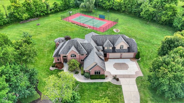 4261 W Stones Crossing Road, Greenwood, IN 46143