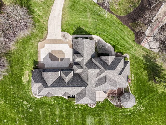 4261 W Stones Crossing Road, Greenwood, IN 46143