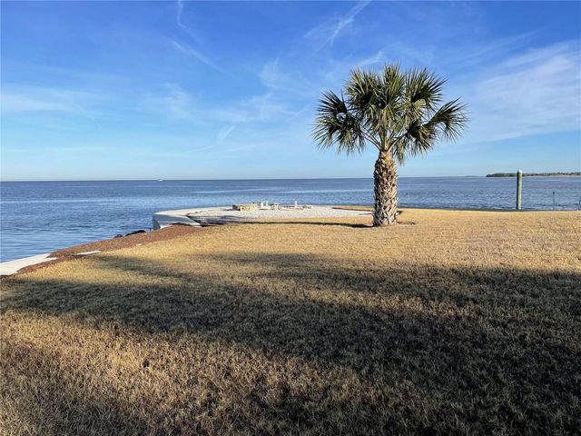 5733 WESTSHORE DRIVE, New Port Richey, FL 34652