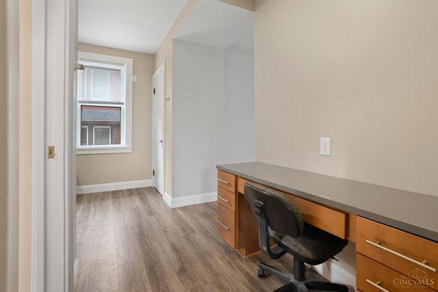 3721 Kessen Avenue, Cheviot, OH 45211