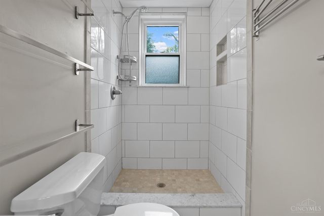 3721 Kessen Avenue, Cheviot, OH 45211