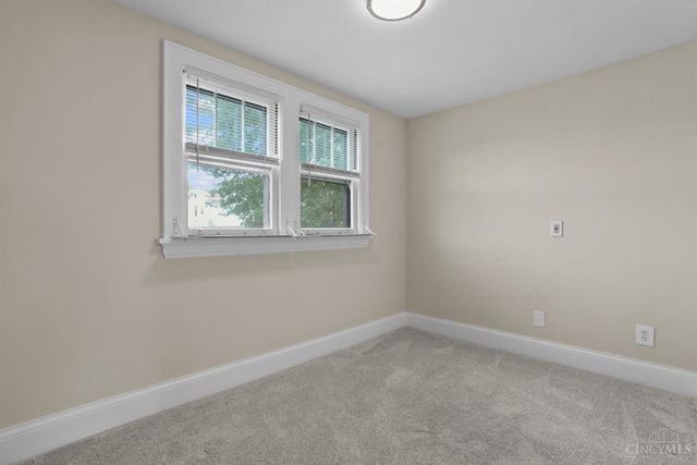 3721 Kessen Avenue, Cheviot, OH 45211