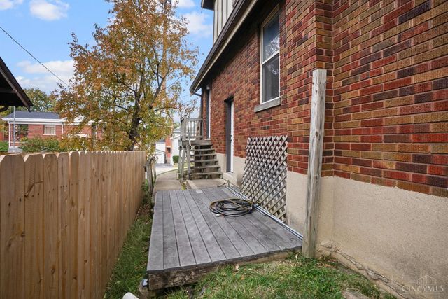 3721 Kessen Avenue, Cheviot, OH 45211