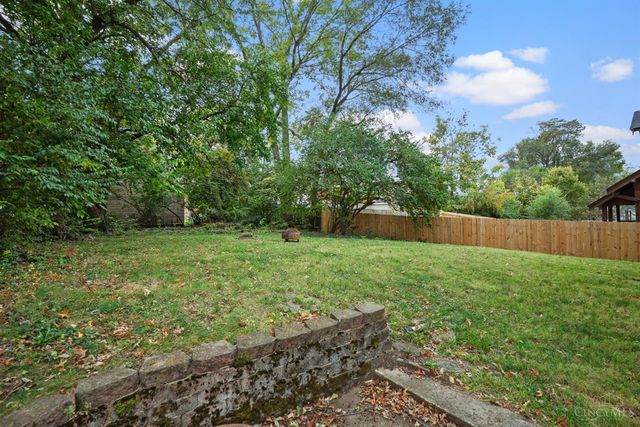 3721 Kessen Avenue, Cheviot, OH 45211