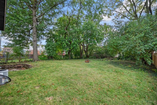 3721 Kessen Avenue, Cheviot, OH 45211