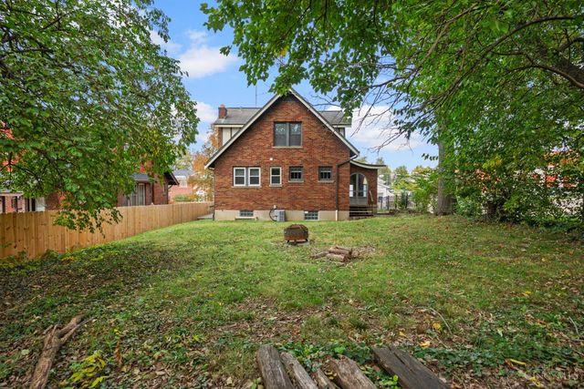 3721 Kessen Avenue, Cheviot, OH 45211