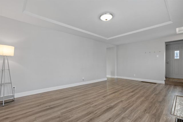 3721 Kessen Avenue, Cheviot, OH 45211