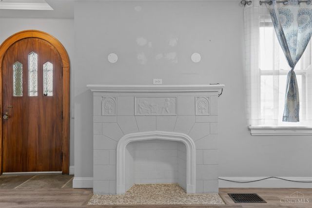 3721 Kessen Avenue, Cheviot, OH 45211