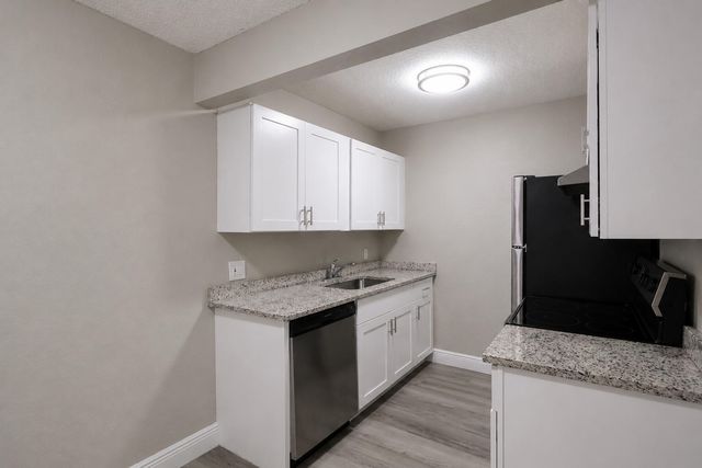 417 N E Street 39, Lake Worth Beach, FL 33460