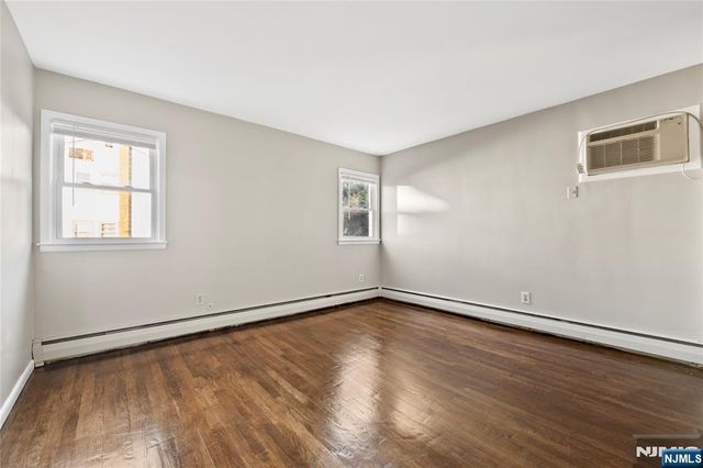 52 Tremont Terrace, Irvington, NJ 07111