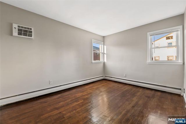 52 Tremont Terrace, Irvington, NJ 07111