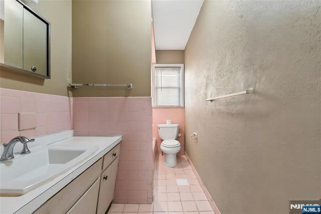 52 Tremont Terrace, Irvington, NJ 07111