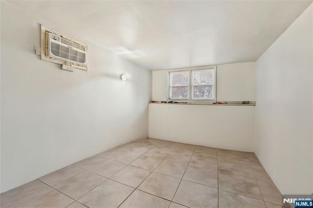 52 Tremont Terrace, Irvington, NJ 07111