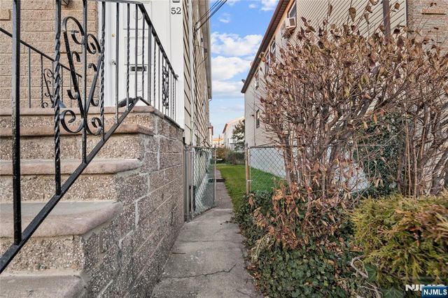 52 Tremont Terrace, Irvington, NJ 07111