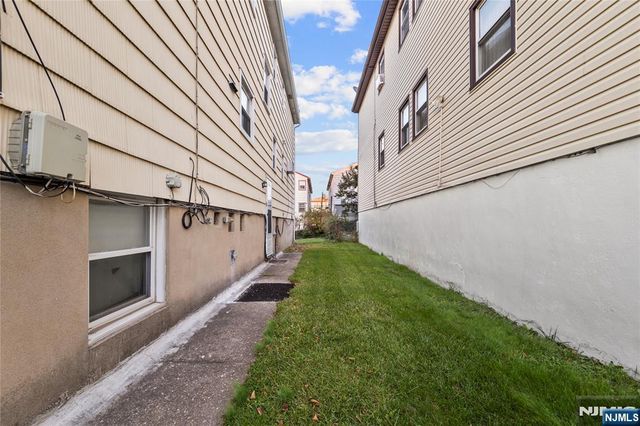 52 Tremont Terrace, Irvington, NJ 07111