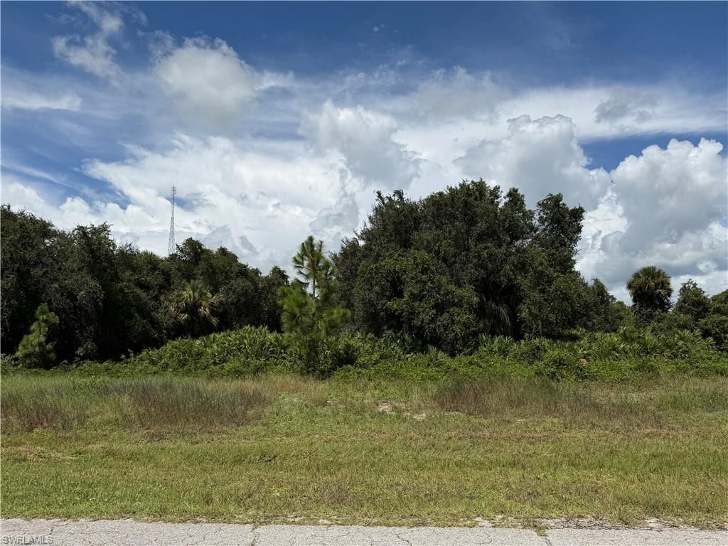 6060 Pecan CIR, LABELLE, FL 33935 — exterior