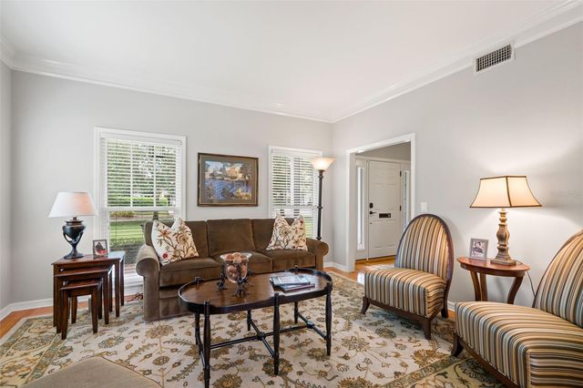 3233 W PARKLAND BOULEVARD, Tampa, FL 33609