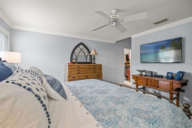 3233 W PARKLAND BOULEVARD, Tampa, FL 33609