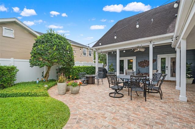 3233 W PARKLAND BOULEVARD, Tampa, FL 33609
