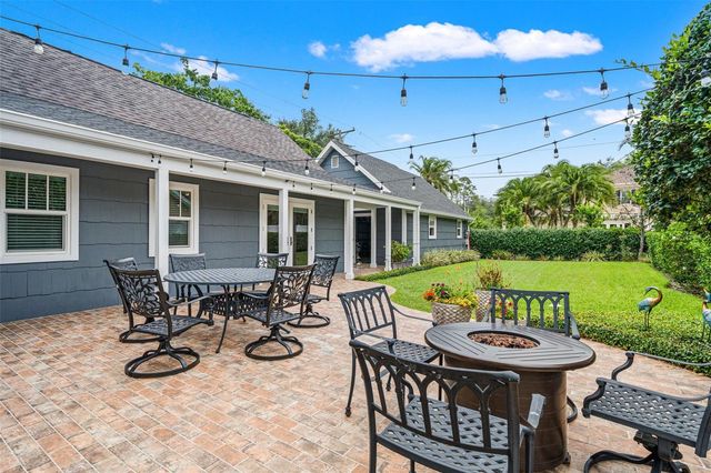 3233 W PARKLAND BOULEVARD, Tampa, FL 33609