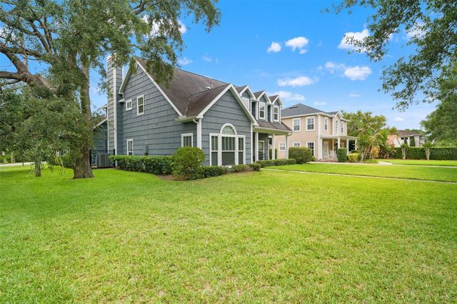 3233 W PARKLAND BOULEVARD, Tampa, FL 33609
