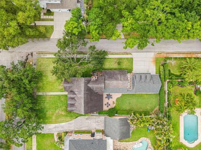 3233 W PARKLAND BOULEVARD, Tampa, FL 33609
