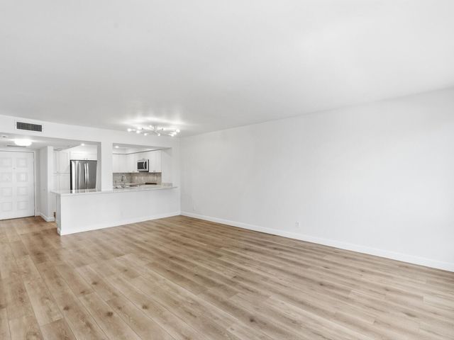5000 N Ocean Boulevard 306, Lauderdale By The Sea, FL 33308
