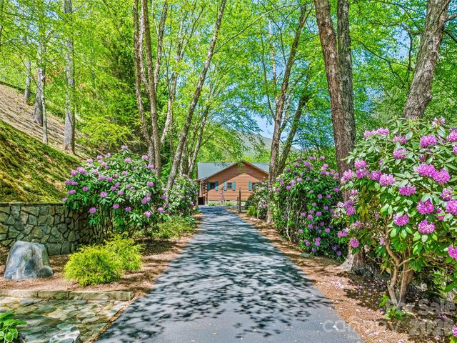 970 Campbell Mountain Drive, Waynesville, NC 28785