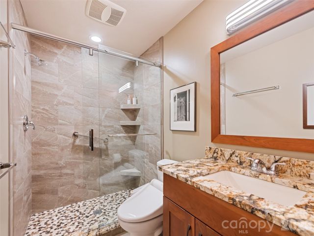 970 Campbell Mountain Drive, Waynesville, NC 28785