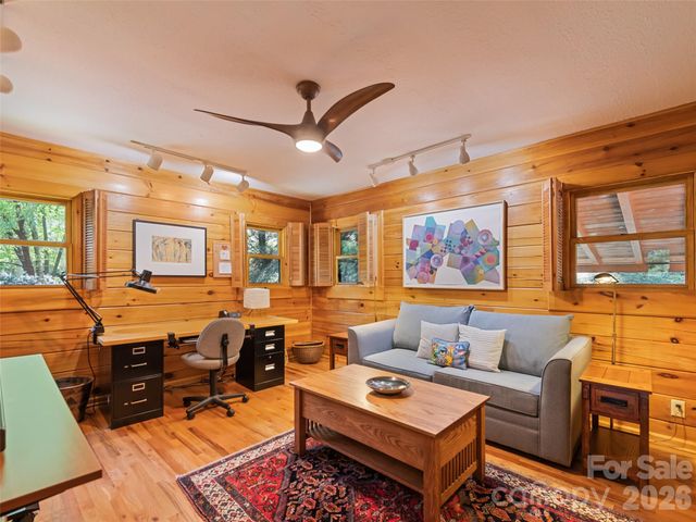 970 Campbell Mountain Drive, Waynesville, NC 28785