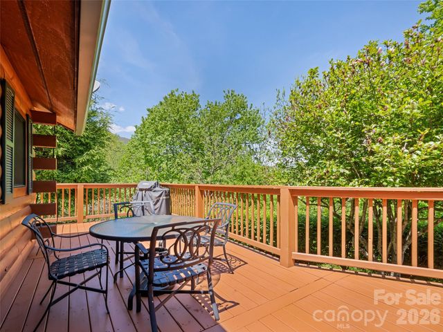 970 Campbell Mountain Drive, Waynesville, NC 28785