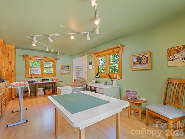 970 Campbell Mountain Drive, Waynesville, NC 28785
