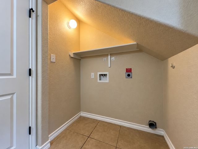 1221 N Navidad St Unit 1, San Antonio, TX 78207