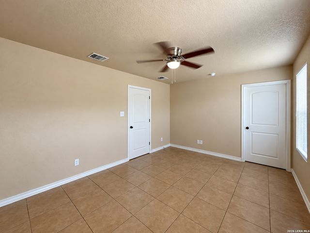 1221 N Navidad St Unit 1, San Antonio, TX 78207