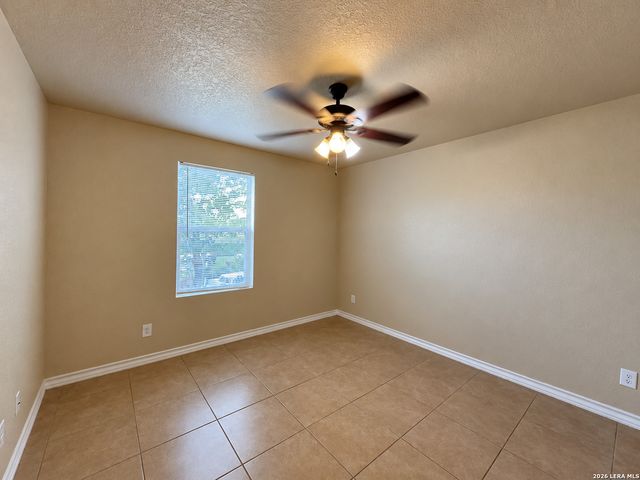 1221 N Navidad St Unit 1, San Antonio, TX 78207